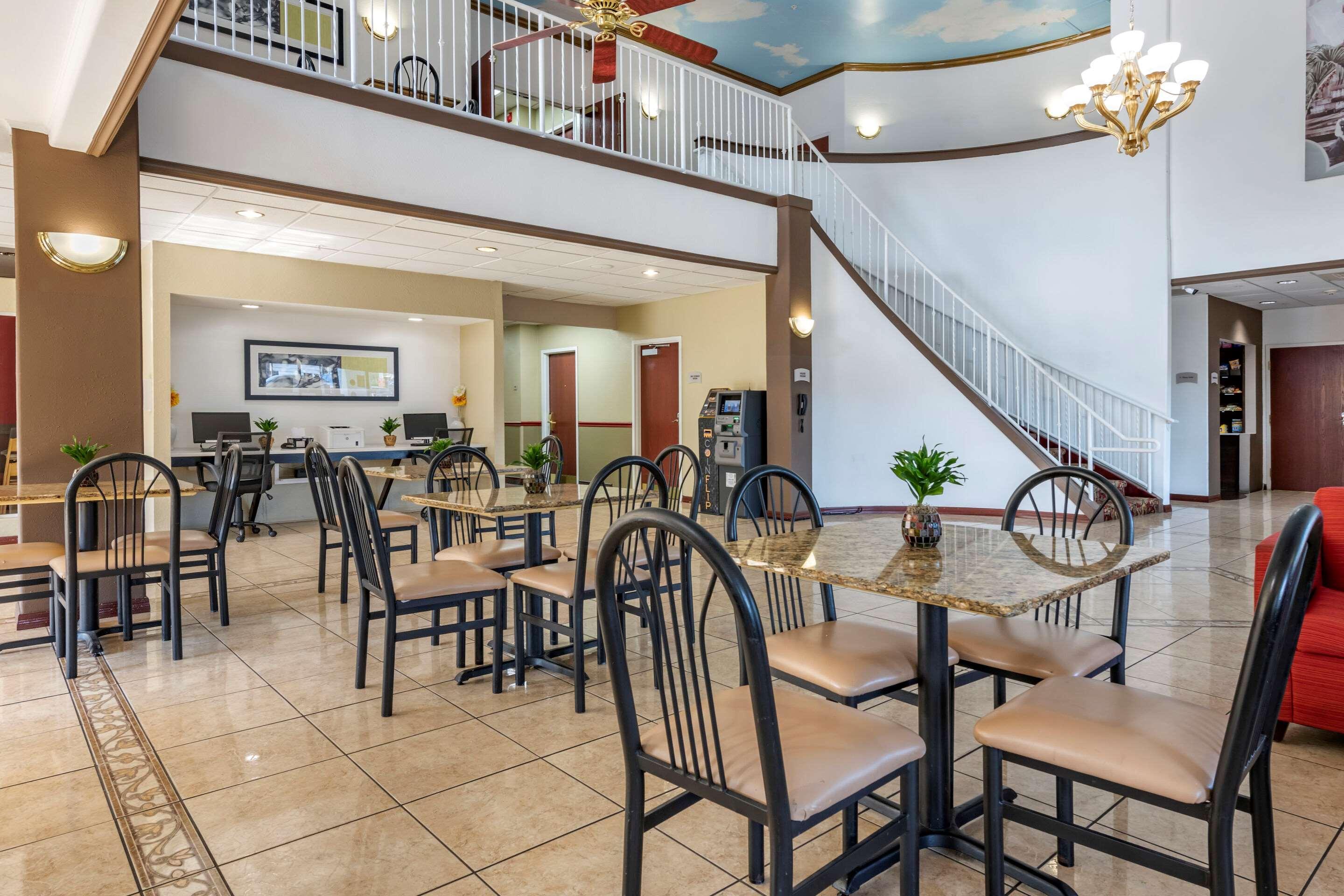Quality Inn Zephyrhills-Dade City Екстериор снимка